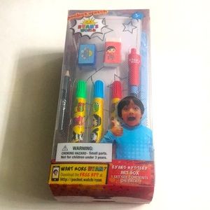 NWT Ryan's World Art Box Set in Acetate Box